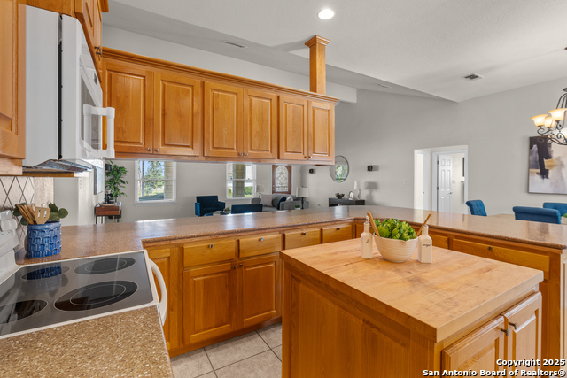 Image 9 of 34 For 174 Edgewood Cir