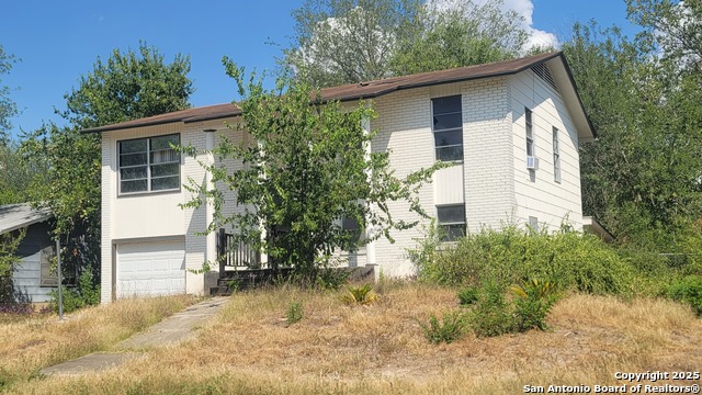 Image 2 of 7 For 3318 Bob Billa