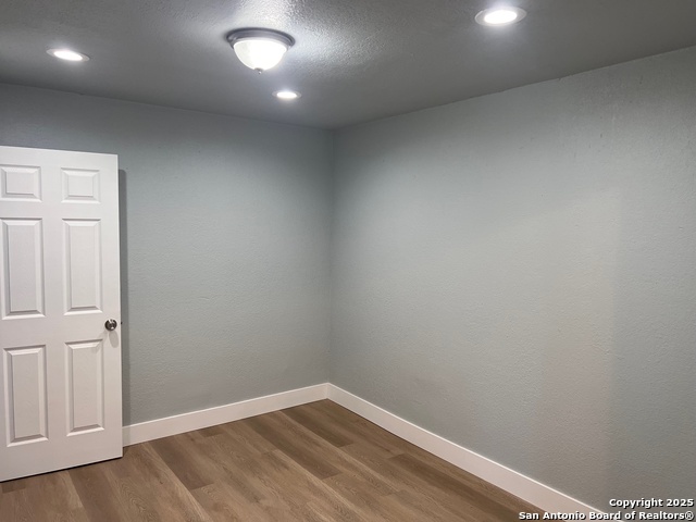 Listing photo id 1 for 2114 Jupiter