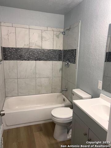 Listing photo id 2 for 2114 Jupiter