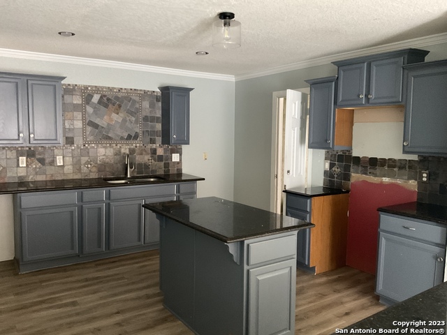 Listing photo id 5 for 9755 Frost Plain Dr