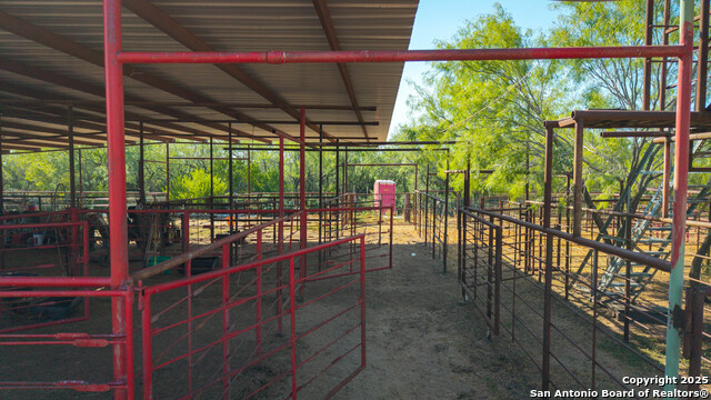 Image 24 of 50 For 1143 State Highway 173