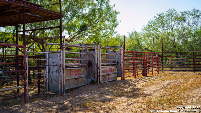 Image 31 of 50 For 1143 State Highway 173