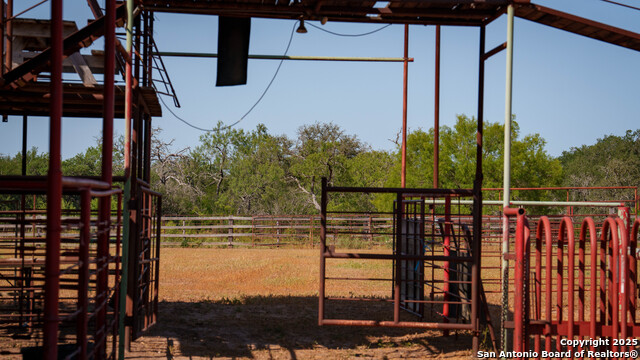 Image 38 of 50 For 1143 State Highway 173