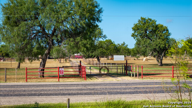 Image 4 of 50 For 1143 State Highway 173