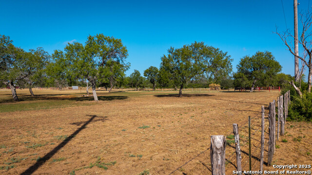 Image 5 of 50 For 1143 State Highway 173