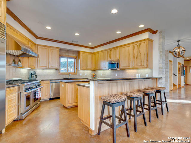 Listing photo id 8 for 24005 Pedernales Canyon Trail