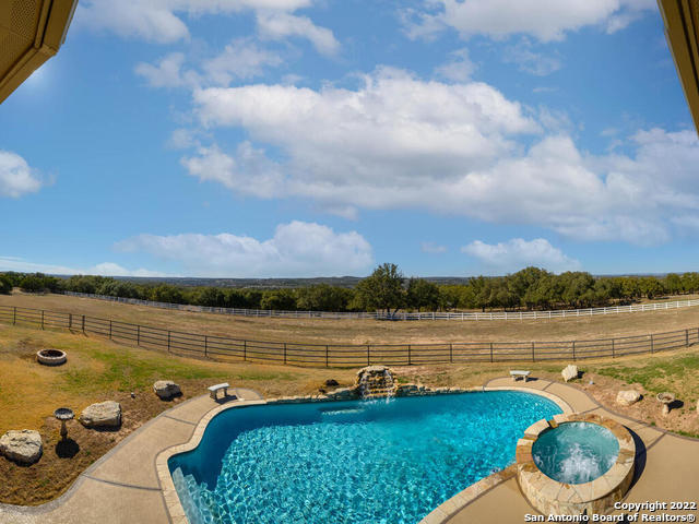 Listing photo id 19 for 24005 Pedernales Canyon Trail