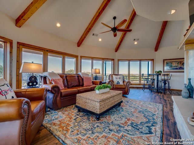 Listing photo id 21 for 24005 Pedernales Canyon Trail