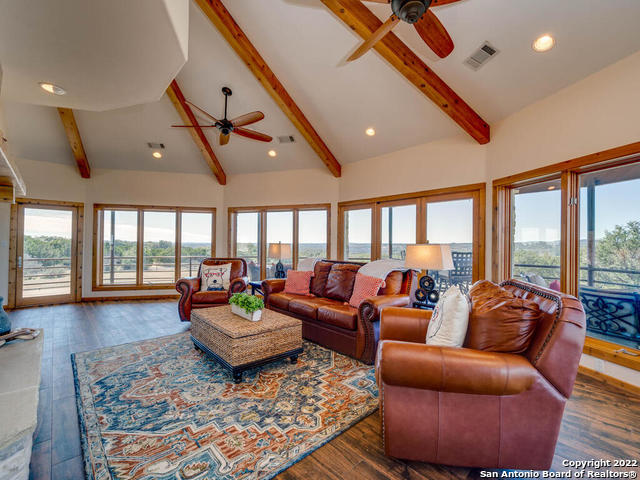 Listing photo id 24 for 24005 Pedernales Canyon Trail