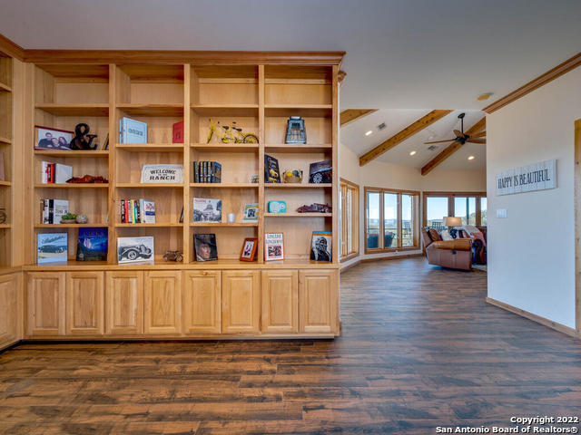 Listing photo id 27 for 24005 Pedernales Canyon Trail