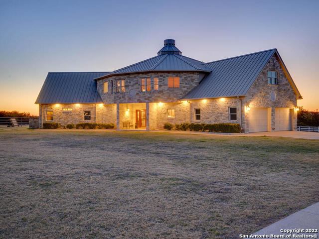 Listing photo id 1 for 24005 Pedernales Canyon Trail