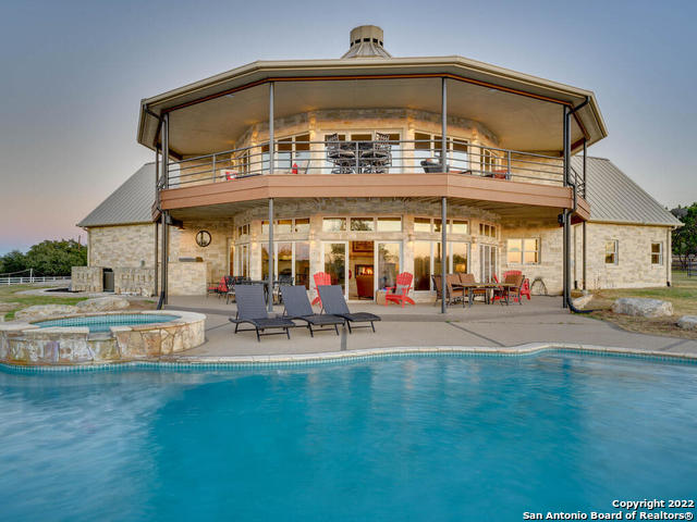 Listing photo id 41 for 24005 Pedernales Canyon Trail