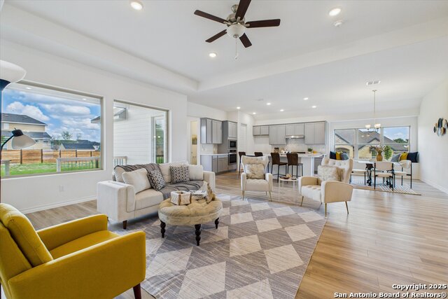 Listing photo id 19 for 287 Poe Parkway