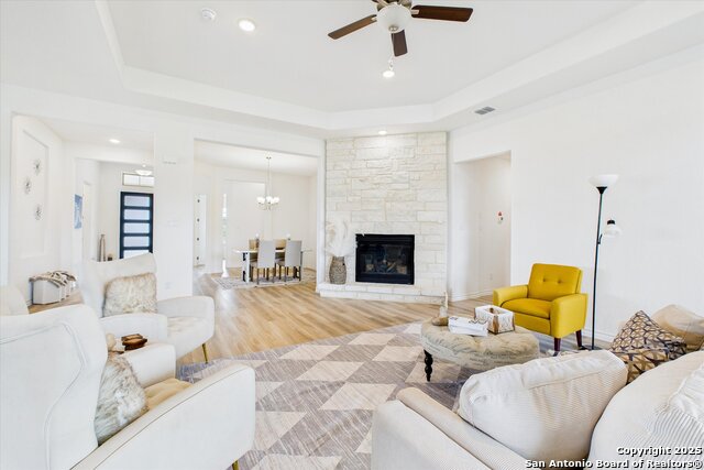Listing photo id 21 for 287 Poe Parkway