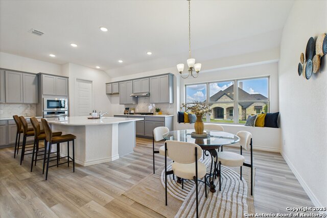 Listing photo id 27 for 287 Poe Parkway