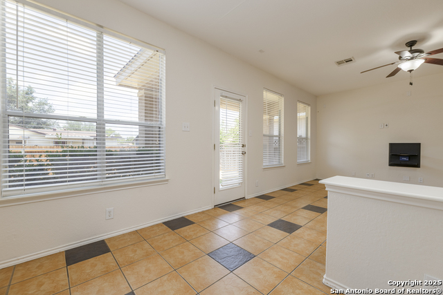 Listing photo id 10 for 6705 Biscay Bay
