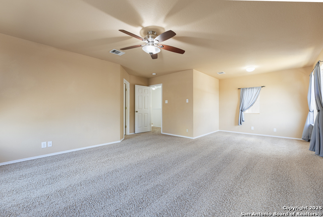 Listing photo id 17 for 6705 Biscay Bay