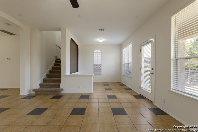 Listing photo id 5 for 6705 Biscay Bay