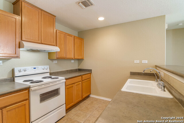 Image 13 of 23 For 938 Spello Circle