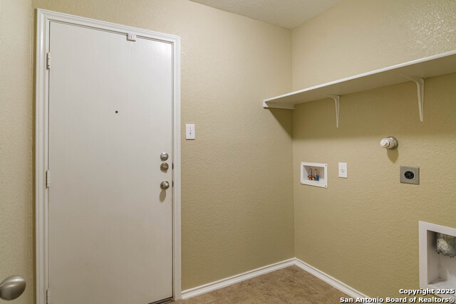 Image 21 of 23 For 938 Spello Circle