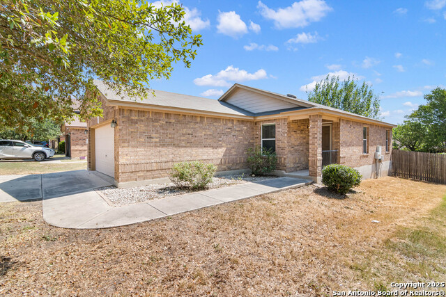 Image 3 of 23 For 938 Spello Circle