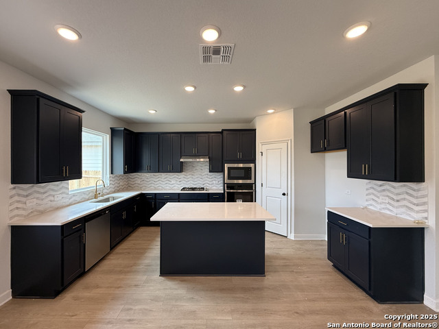 Listing photo id 11 for 7028 Sycamore Hollow