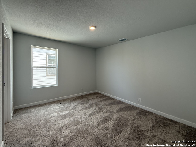 Listing photo id 22 for 7028 Sycamore Hollow