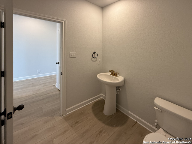 Listing photo id 29 for 7028 Sycamore Hollow