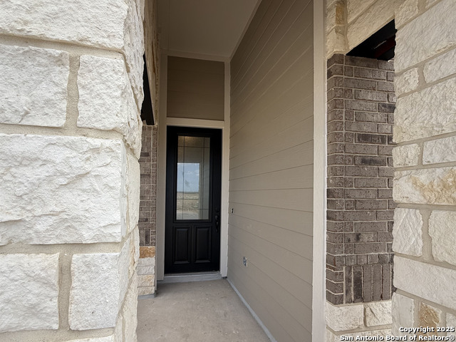 Listing photo id 7 for 7028 Sycamore Hollow