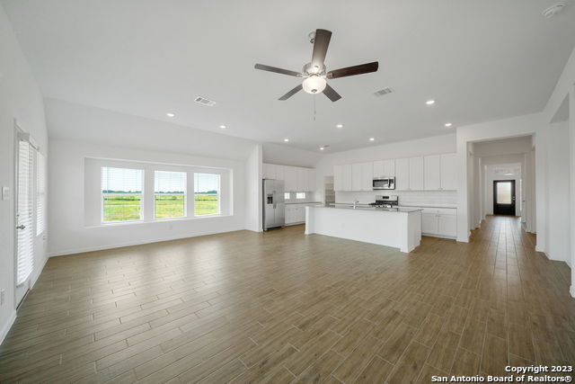 Image 10 of 31 For 6647 Brandy Path