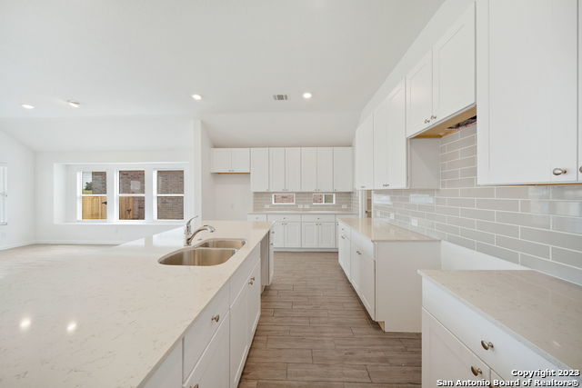 Image 9 of 31 For 6647 Brandy Path