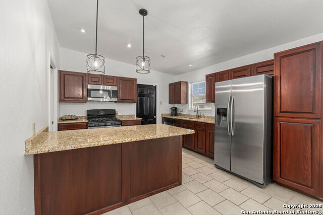 Image 11 of 26 For 5315 Arrowhead Dr