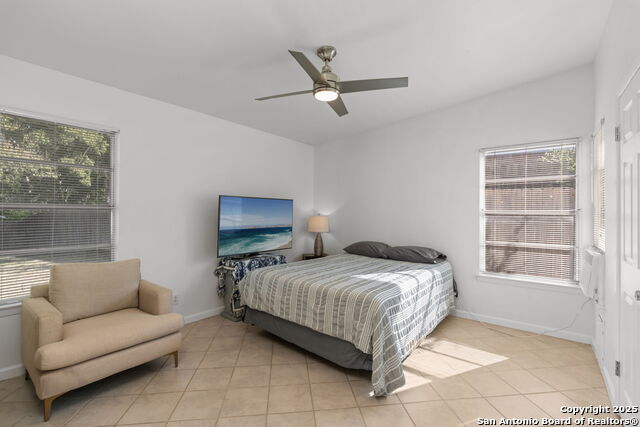 Image 17 of 26 For 5315 Arrowhead Dr