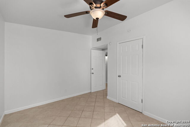Image 18 of 26 For 5315 Arrowhead Dr