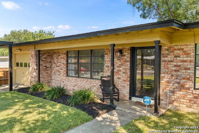 Image 4 of 26 For 5315 Arrowhead Dr