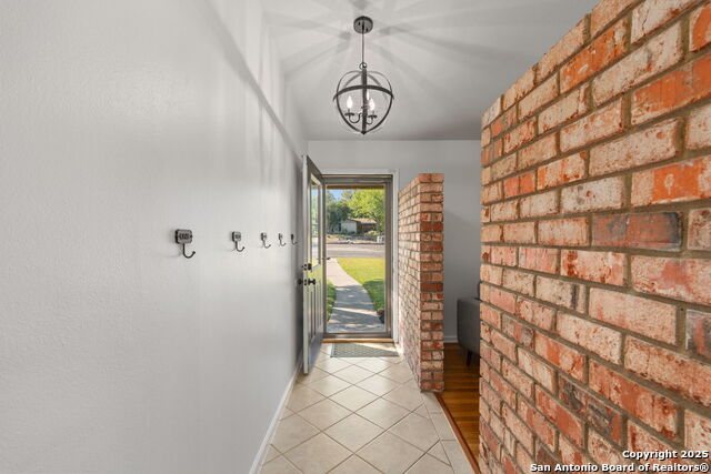Image 5 of 26 For 5315 Arrowhead Dr