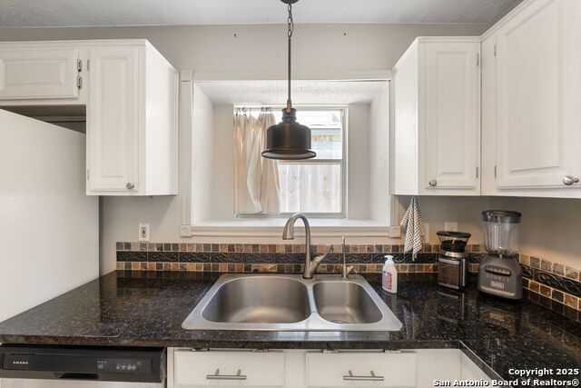 Image 15 of 45 For 2700 Hillview