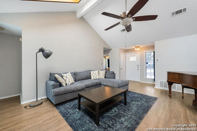 Image 5 of 45 For 2700 Hillview