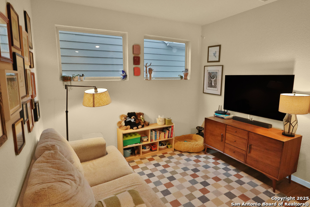 Image 11 of 25 For 6446 Babcock Rd. 19