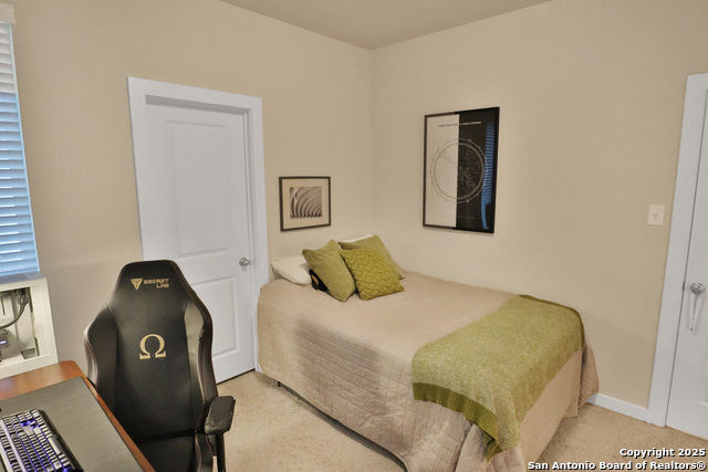 Image 18 of 25 For 6446 Babcock Rd. 19