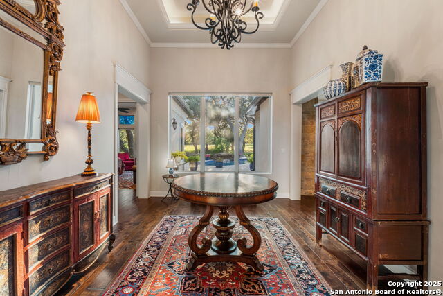 Listing photo id 21 for 324 Menger Springs