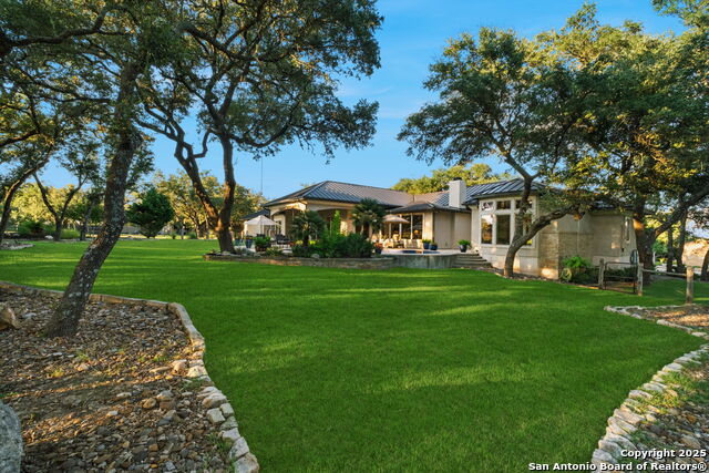 Listing photo id 62 for 324 Menger Springs