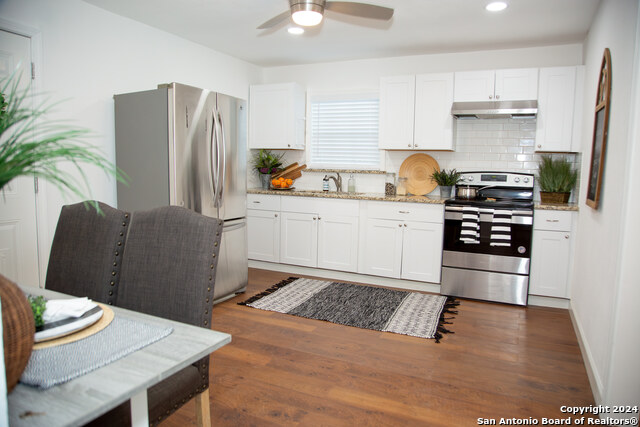 Image 17 of 33 For 219 San Horacio Ave N