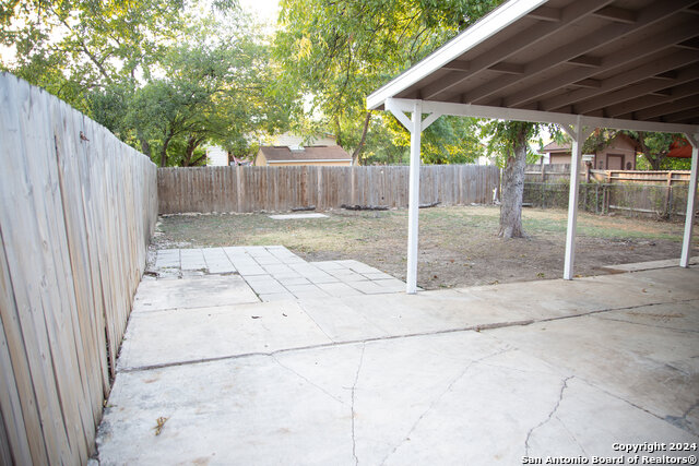 Image 31 of 33 For 219 San Horacio Ave N