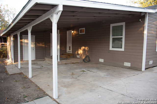Image 32 of 33 For 219 San Horacio Ave N