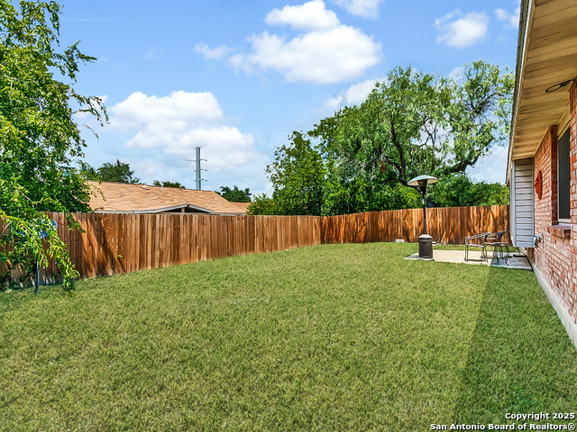 Image 16 of 18 For 6807 Brookfield
