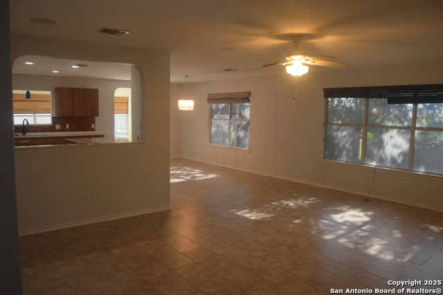 Image 11 of 40 For 14847 Lytle Somerset