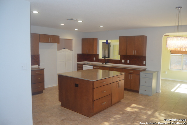 Image 15 of 40 For 14847 Lytle Somerset