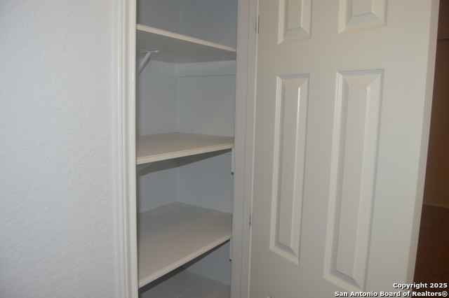 Image 23 of 40 For 14847 Lytle Somerset